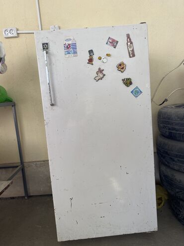 Другие услуги: Продается Рабочий старый холодильник !!! Цена договорная