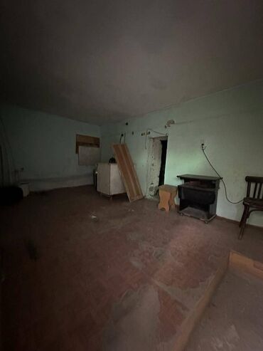 Kommersiya daşınmaz əmlakının satışı: Köhnə Günəşlidə əsas yolun kənarında, 9 mərtəbəli binanın — 10