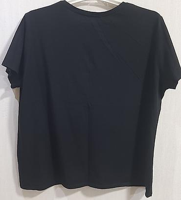 t shirt: Qadın üçün qara qısaqoll T‑şört – Matalan - Rəng: qara - Ön dizayn — 2