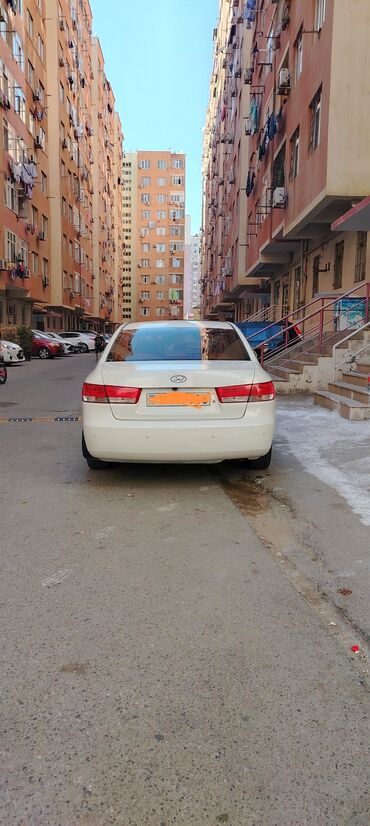 Hyundai Sonata: 2.4 л | 2006 г. Седан