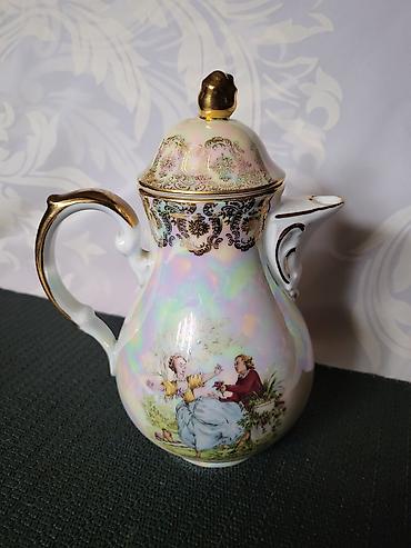 Čajnici: Bokal 1918g + Oscar Shaller Bavaria porcelan. Bokal je nov,pozlata — 7