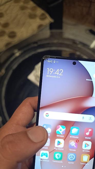 nokia magic max 5g: Xiaomi Redmi (5G) smartfon - Model: Redmi 5G (arxa qapaqda “Redmi 5G” — 5