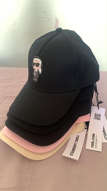 lagerfeld: Кепка, Бейсболка, Козырек: Изогнутый, С вышивкой — 1