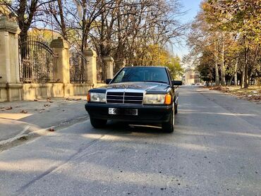 Mercedes-Benz: Mercedes-Benz 190: 2 l | 1990 il Sedan — 3