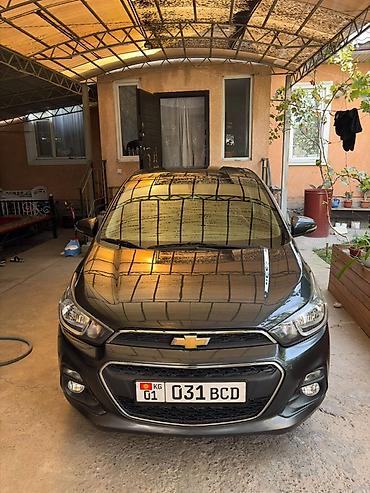Chevrolet Spark: 2018 г., 0.1 л, Вариатор, Бензин, Хэтчбэк