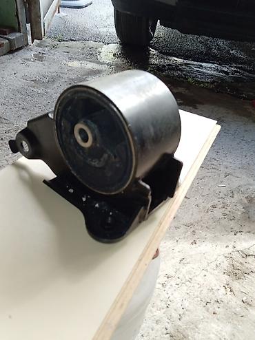 Автозапчасти: Avtomobil üçün mühərrik yastığı (engine mount) / dayağı.X trel T30 — 1