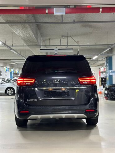 Kia: Kia Carnival: 2018 г., 2.2 л, Автомат, Дизель, Минивэн — 2