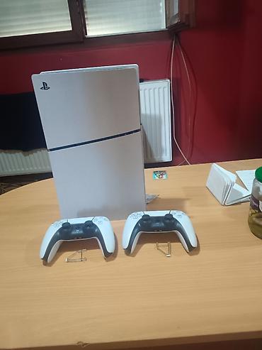 farming simulator 2015: Prodajem sony 5 slim dualsense white 1TB +2 dualsense originalna — 4