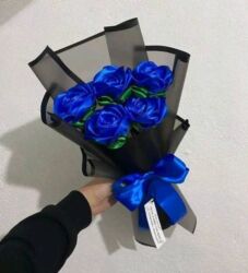 Декоративные цветы: --- 🌹 Атласные розы — нежная красота, которая не вянет! 🌹 Добавьте — 5