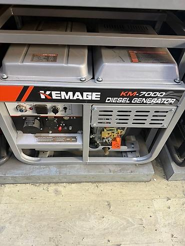 фен: Дизельный генератор KEMAGE KM-7000 Основные характеристики: - Тип — 1