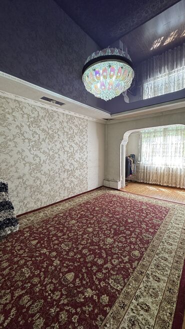 как купить квартиру в рассрочку в бишкеке: 3 комнаты, 61 м², 105 серия, 3 этаж, Старый ремонт