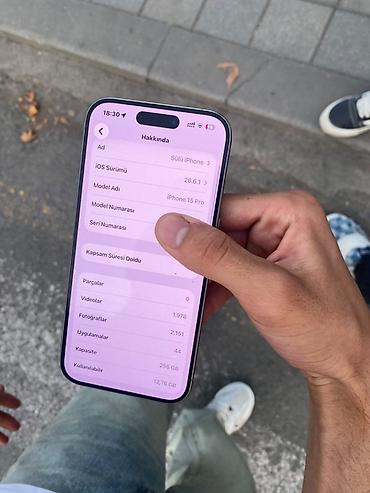 i̇phone 16e: IPhone 15 Pro, 256 GB, Gümüşü, Face ID — 3