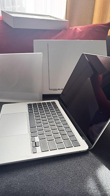 Ноутбуки Apple (MacBook): Ноутбук Apple (MacBook) 13.5 ", M2 — 11