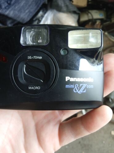 купить ноутбук в кыргызстане: Черная компактная пленочная камера Panasonic Mini & Zoom с