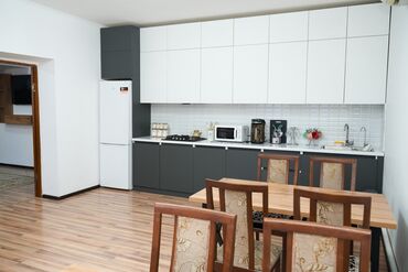 Посуточная аренда комнат: 321 м², С мебелью — 6