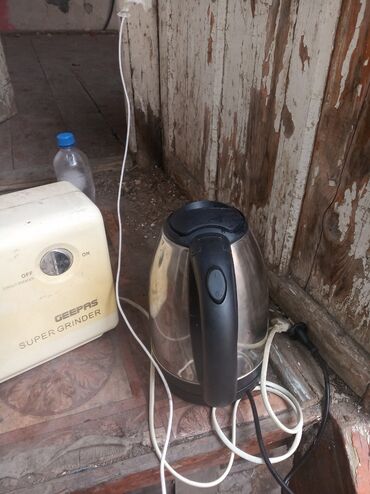 metbext ucun: Tefal satılır 3 manata islekdir real alicilar elaqe saxlasın