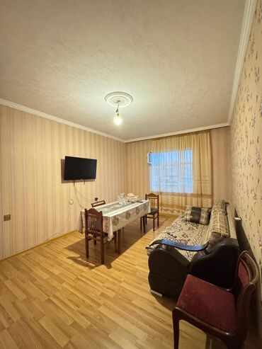 Köhnə tikili: Bakı, 5 otaqlı, Köhnə tikili, m. Əhmədli, 120 kv. m — 2