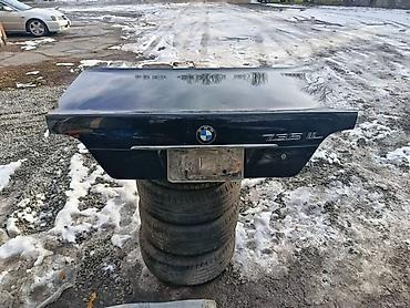 e38: Задняя крышка багажника для BMW 7-series E38, выпущенная в 2001 году — 1