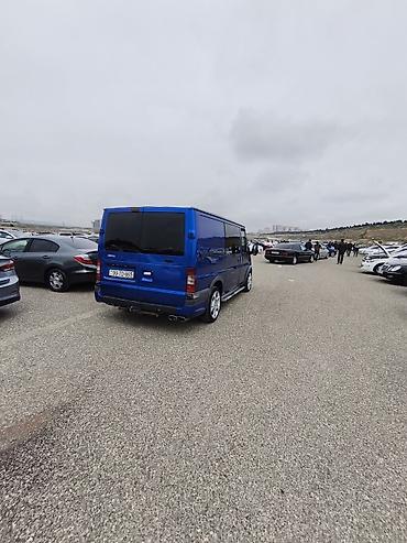Ford: Ford Transit mikroavtobus Xüsusiyyətlər: - Kuzov: qısa bazalı, 4/5 — 7