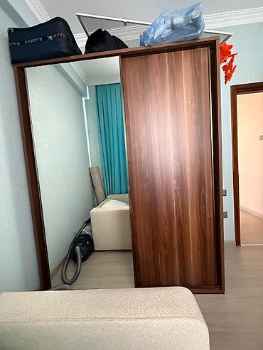 Ev üçün mebel: Dolab tecili satılır ölcu 1.70 2.14 sm Qiyməti 300 azn.Ünvan Yeni — 1