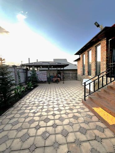 куплю большой дом: Дом, 150 м², 6 комнат, Риэлтор