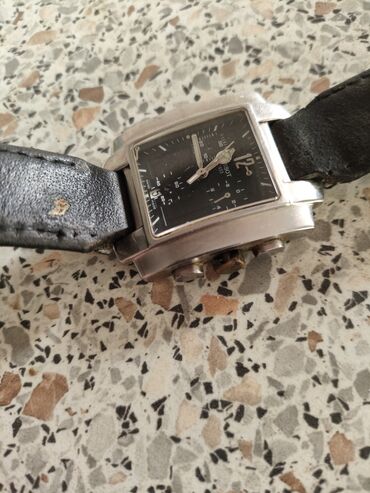 Şəxsi əşyalar: İşlənmiş, Qol saatı, Tissot lalafo.az -da Şəxsi əşyalar: İşlənmiş, Qol saatı, Tissot