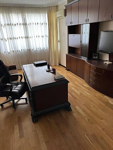 hövsanda iş elanları 2026: İcarəyə verilir 4 otaqlı yeni tikili 185 m², 28 May m. 2 000 AZN/ay 4 — 9