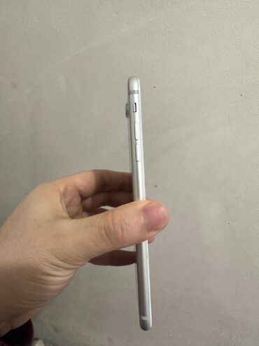 Apple iPhone: IPhone 7 Plus, Новый, 128 ГБ, Серебристый, Чехол, Зарядное устройство, Кабель, 100 % — 3