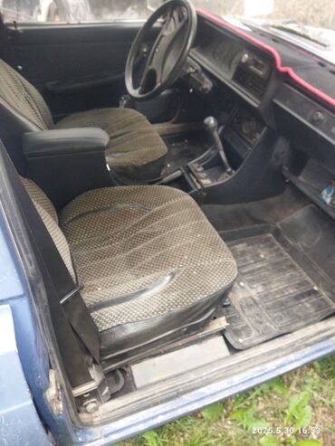 ВАЗ (ЛАДА): ВАЗ (ЛАДА) 2107: 2005 г., 1.5 л, Механика, Бензин, Седан — 10