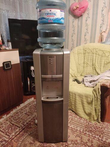 şirin su aparati: Dispenser İşlənmiş