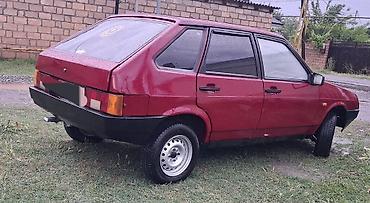 yan güzgülər s: Model: VAZ 2109 “Sputnik” (5 qapılı hetçbek) Rəng: Tünd qırmızı Kuzov — 3