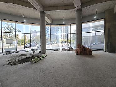bine atciliqda: İcarəyə verilir obyekt 531 m², Şah İsmayıl Xətai m. 20 000 AZN/ay 531 — 2