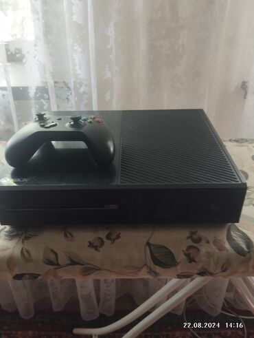 блоки питания 80 plus gold: Продаю Xbox one, состояние шикарное, геймпад 1, в комплекте hdmi,блок