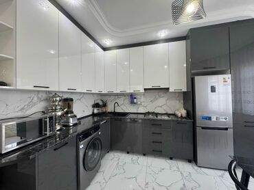 Uzunmüddətli kirayə mənzillər: 4 otaqlı ev– tam mebellə və texnika ilə Qaz,isti,soyuq su, kombi — 8