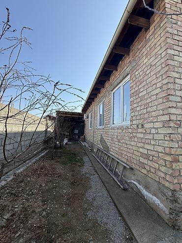 Продажа коттеджей и домов: 🏡 Продаётся дом 📍 Бишкек, Ак-Ордо 3 (верхняя часть города) 🚨 Срочная — 11