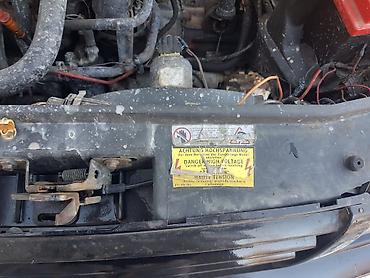 Volkswagen: Volkswagen Vento: 1993 г., 1.8 л, Механика, Бензин, Седан — 12