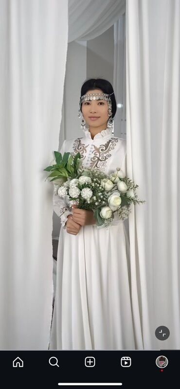 этно кийимдер: Күнүмдүк көйнөк, Made in KG, Күз-жаз, Узун модель, Атлас, S (EU 36), M (EU 38)