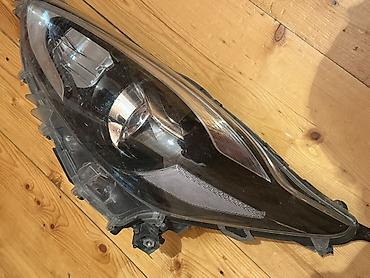 Транспорт: Toyota Aqua 2018 model sol tərəf full led faradı qaşlı tecili satılır — 4