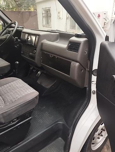 раф читири: Volkswagen Transporter: 1991 г., 1.9 л, Механика, Дизель, Фургон — 8