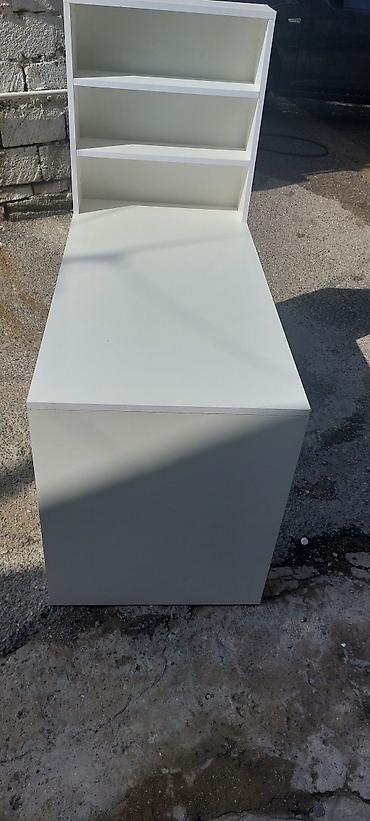 Düz masa, Polkalı, Siyirməli, Sadə laminat, Zəmanətsiz, Kredit yoxdur