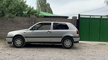 Продажа авто: Volkswagen Golf: 1992 г., 1.8 л, Механика, Бензин, Хэтчбэк — 5