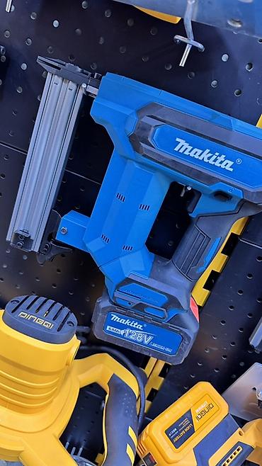 линейный: Аккумуляторный гвоздезабиватель/степлер Makita - Тип: бесщеточный — 1