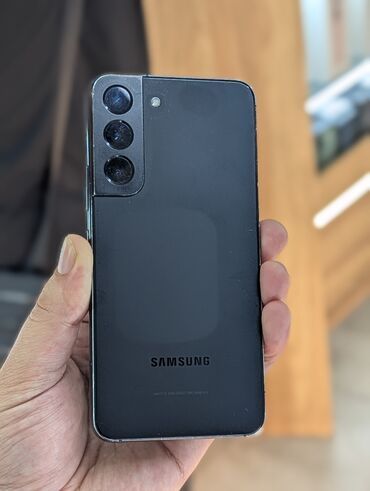 телефон самсунг с22: Samsung Galaxy S22, Б/у, 256 ГБ, цвет - Черный, В рассрочку, 1 SIM