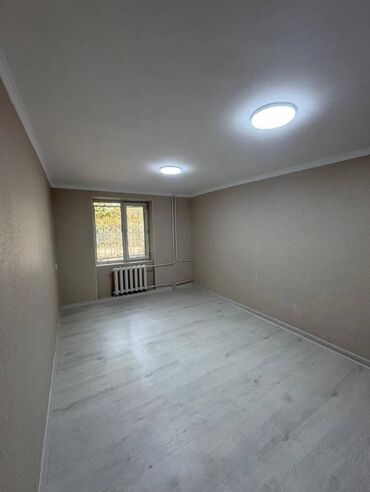 куплю квартиру в каинде: 2 комнаты, 45 м², Хрущевка, 1 этаж, Дизайнерский ремонт