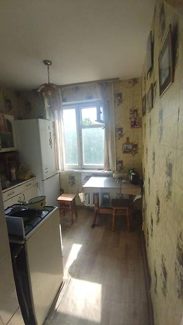 3 комнаты, 58 м², 7 мкр 104 серия, 3 этаж, Требуется ремонт at lalafo.kg 3 комнаты, 58 м², 7 мкр 104 серия, 3 этаж, Требуется ремонт