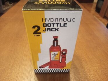 Alati za automobile: Nova, nikad upotrebljena hidraulična dizalica od 2t. (Kupljena za na lalafo.rs — 8 Alati za automobile: Nova, nikad upotrebljena hidraulična dizalica od 2t. (Kupljena za — 8