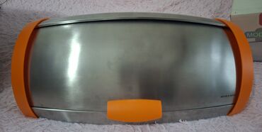 Qida məhsulları: Pasxa qabı/çörək qutusu – paslanmayan poladdan, narıncı plastik