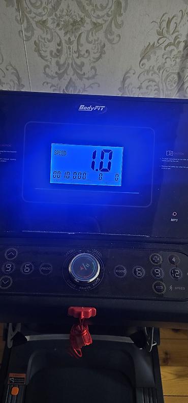 BodyFIT qaçış aparatı – HT-T900Ds - Güclü elektrikli treadmil, geniş