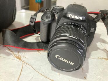 акция 3 в 1: Зеркальная камера Canon EOS 600D с универсальным зум-объективом Canon