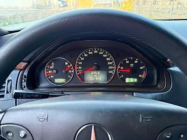 mercedes şəkilləri: Mercedes-Benz E-Class: 2.2 l | 1999 il Sedan — 4